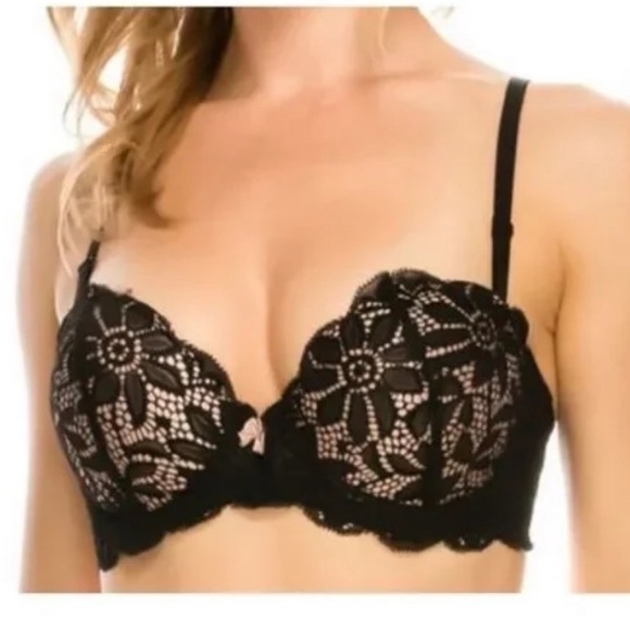 Youmita Other - ❤️SOLD❤️Youmita Maximum Push Up Lace Bra